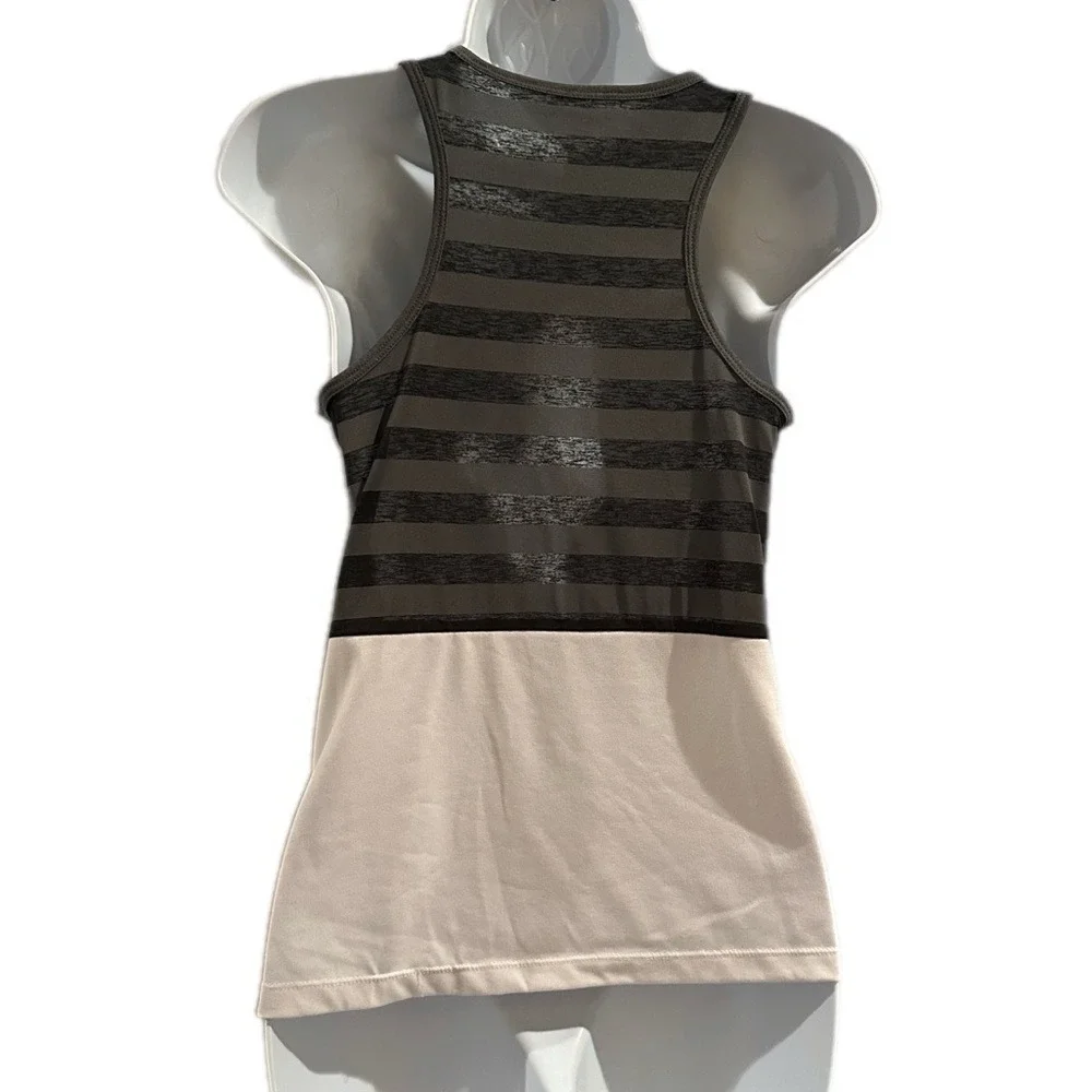Nike tank‎ top